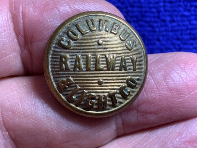 COLUMBUS RAILWAY & LIGHT COMPANY 23.3mm BRASS CONDUCTOR COAT BUTTON WBC 1903