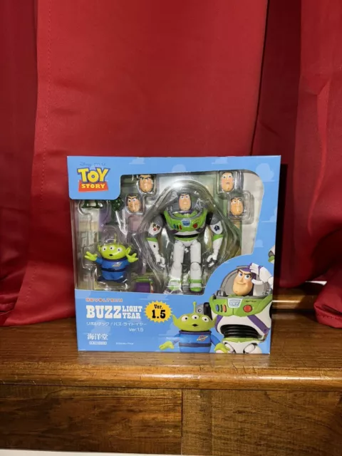 Kaiyodo Sci-Fi Revoltech Toy Story Buzz Lightyear Ver. 1.5