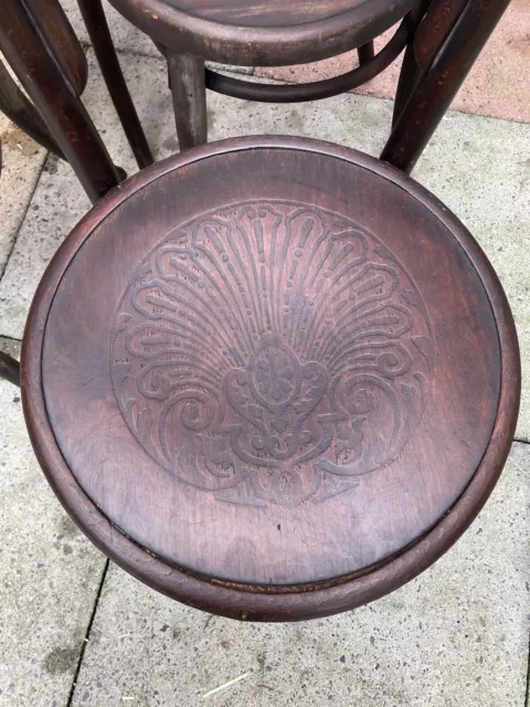 4 Dining Chairs.  Antique Bentwood chairs Thonet. Need Some TLC