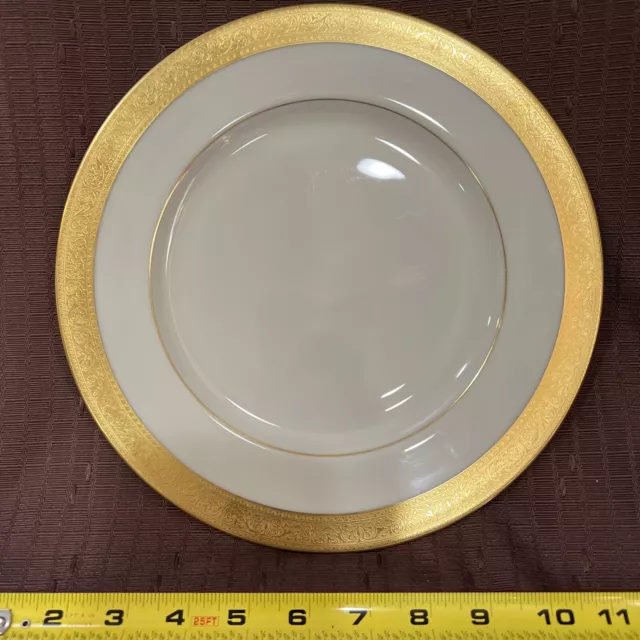 Elegant Lenox M-139 Westchester Ivory White Wide Gold Trim .75”  Dinner Plate