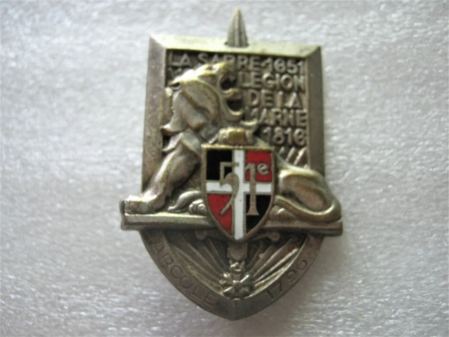 ANCIEN INSIGNE MILITAIRE à identifier , WW1 . EUR 12,00 - FR