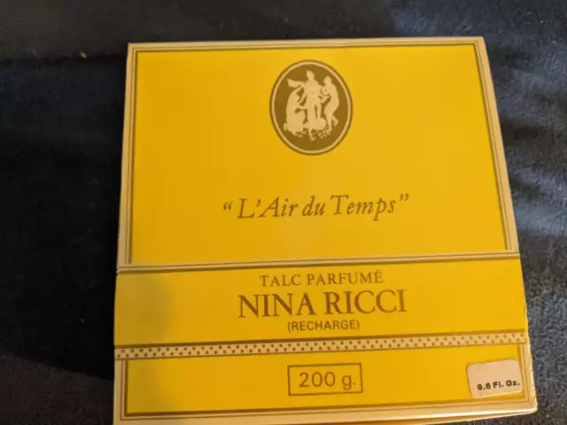 Vintage Nina Ricci L'Air du Temps Dusting Powder 6.6 oz/ 200 g.