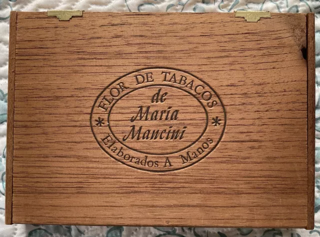 La Flor De Maria Mancini Wooden Cigar Box pre 1959