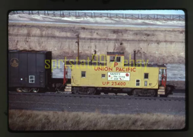 UP Union Pacific CA7 Caboose #25400 - Duplicate 35mm Railroad Slide