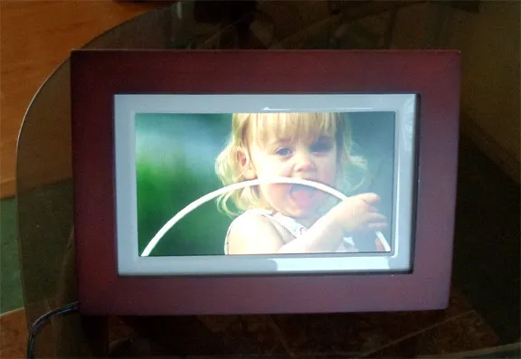ViewSonic  7" Digital  Picture Frame VFA720w-10