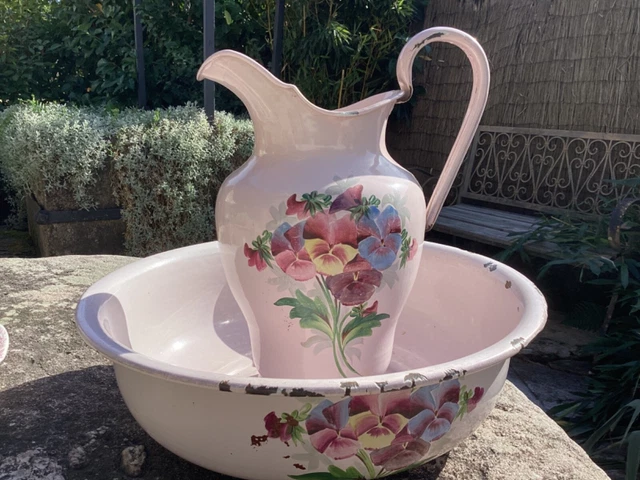 SUPERBE ENSEMBLE DE toilette ancien, cuvette et broc émaillés, Japy