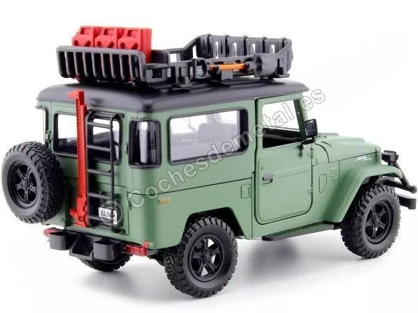 1974 Toyota FJ40 Hard Top Off Road Con Portaequipajes Verde 1:24 motor Max 79137 2