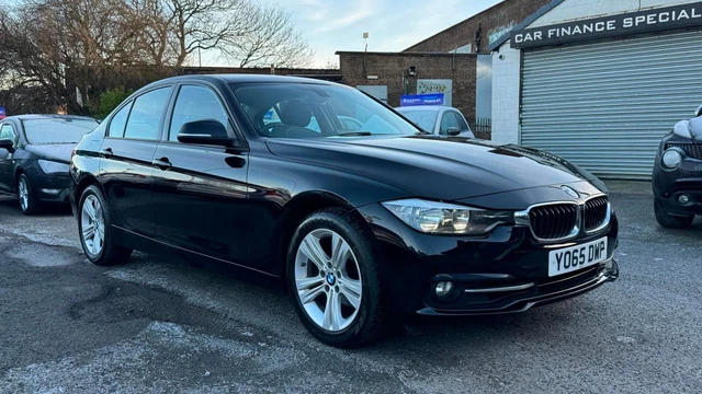 2015 BMW 3 Series 320i xDrive Sport 4dr SALOON Petrol Manual