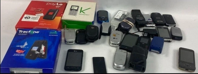 Huge Lot Of Vintage Cell Phones Lot