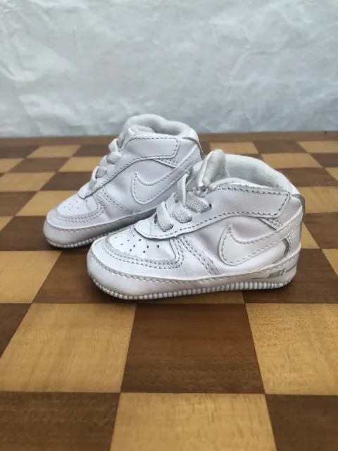 Baby Nike Air Force 1 Crib White Trainers Size Uk 0.5