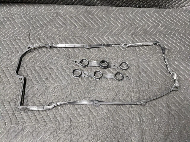BMW E36/E38/E39 Valve Cover Gasket Set 11120034108