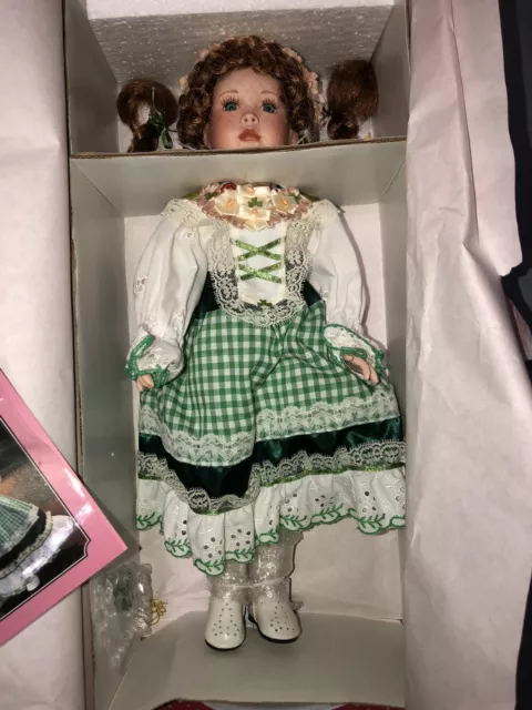 Treasury Collection Paradise Galleries Premiere Edition: Kelly Porcelain Doll D1