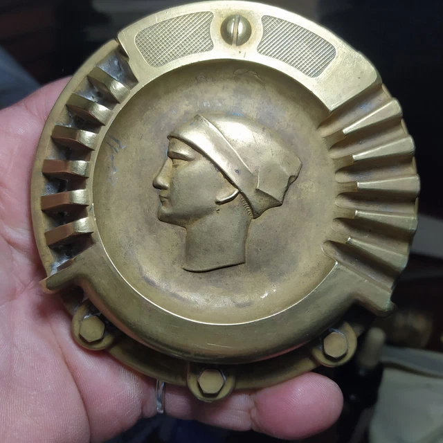 Pièce De Fonderie Art Déco En Bronze 579 grammes médaille