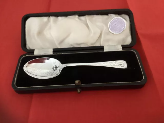 Hallmarked Sheffield 1932 Silver Teaspoon 16 grams. Cased. Gift? Super Cond.