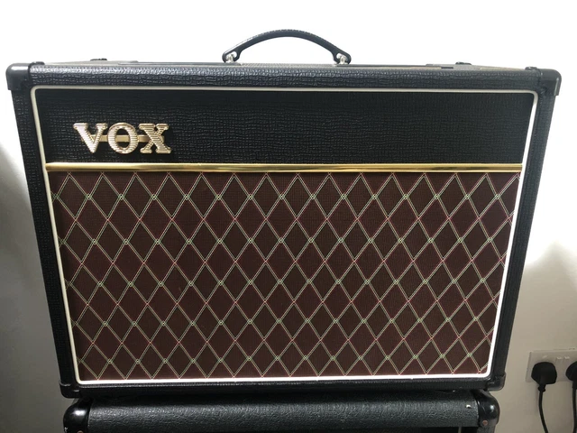 Vox AC15 C1X guitar amplifier 1x12 15w w/ Celestion Alnico Blue Speaker