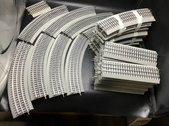 Lot of (41) Fastrack Curved & Straight Tracks O Gauge Train Layout [Lionel]