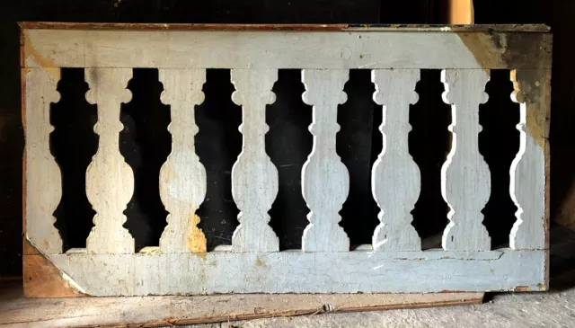 4 lm Barocke Balustrade, 2 Stk. 200x122 cm, 3 Pfosten, Brettbaluster, Handlauf 4 lm Barocke Balustrade, 2 Stk. 200x122 cm, 3 Pfosten, Brettbaluster, Handlauf