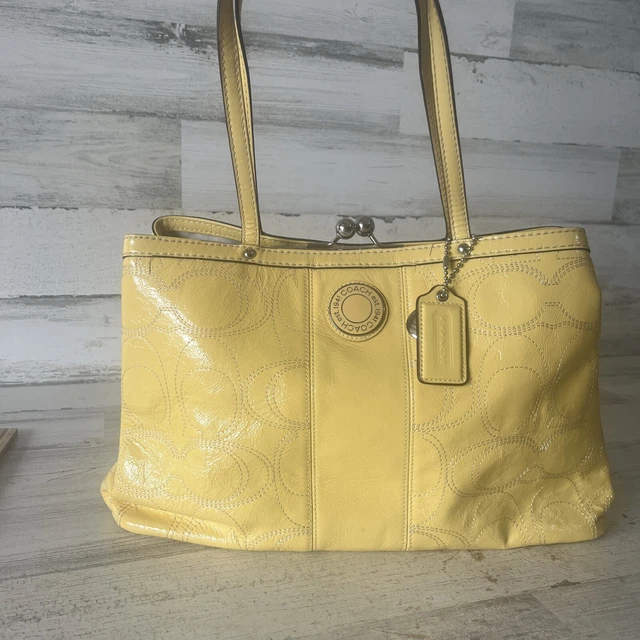 Coach Signature Patent Leather Ivory Purse Handbag Kisslock F1276 Shoulder Bag