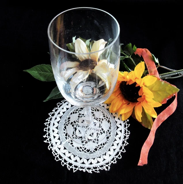 Set: 6 Vintage Handmade MALTESE BOBBIN LACE Doilies Coasters 5.5" Unused Clean