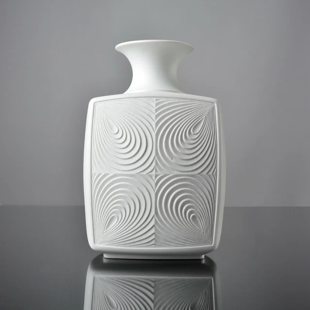 Kaiser Porzellan Vase - 2 - (Gebraucht) in Basel für CHF 19.9 – mit