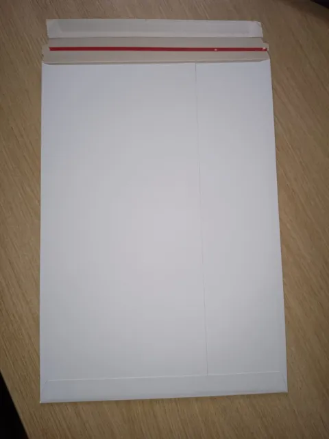 Absolute Bargain: 396 x C4 White All Board Envelopes Peel & Seal 324x229mm