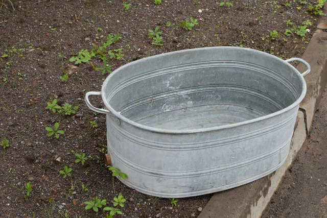 ALTE ZINK WANNE Kinderbadewanne Pflanzkübel Gartenteich Gartendeko