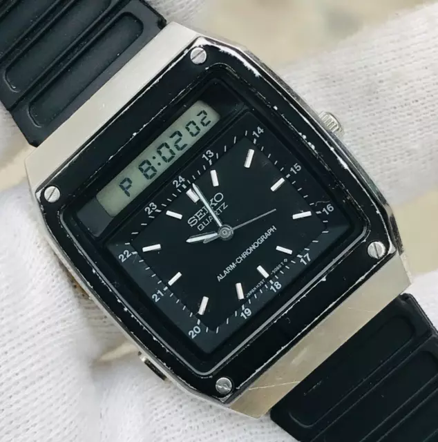SEIKO QUARTZ CHRONOGRAPH 7A28 702A- Black James Bond Vintage EUR 550,00 - PicClick IT SEIKO QUARTZ CHRONOGRAPH 7A28 702A- Black James Bond Vintage EUR 550,00 - PicClick IT