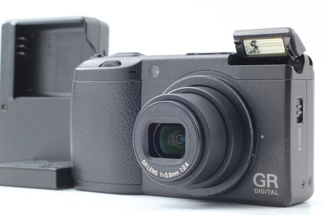 [Near MINT Shots1618] RICOH GR DIGITAL II 10.1MP Digital Camera Black From JAPAN