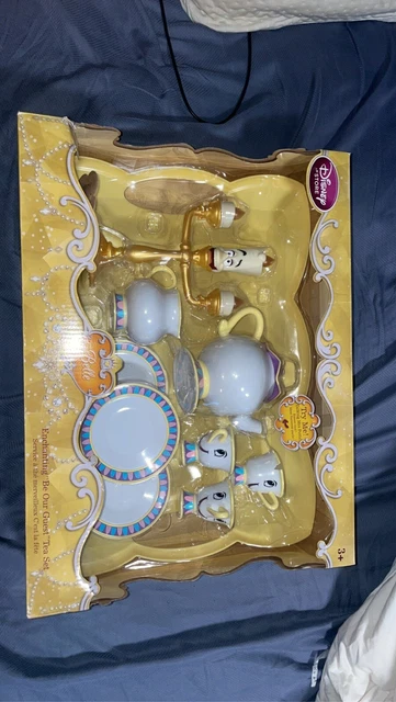 Disney - Belle Enchanting ''Be Our Guest'' Tea Set (B00P1EWC9C)
