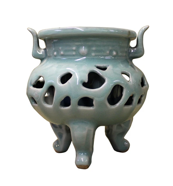 Chinese Ru Ware Light Celadon Porcelain Ding Incense Burner Display ws2304S Chinese Ru Ware Light Celadon Porcelain Ding Incense Burner Display ws2304S