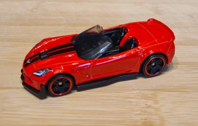 RUOTE CALDE 1971 Nissan Skyline H/T 2000 Gtr Nuove Sciolte 1:64 RUOTE CALDE 1971 Nissan Skyline H/T 2000 Gtr Nuove Sciolte 1:64
