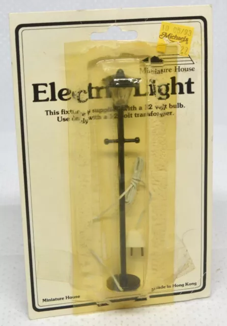 Miniature House Electric Coach Lamp Post, Black 12V Bulb NOS-open pkg dLL4