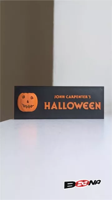 John Carpenters HALLOWEEN  logo display MICHAEL MYERS