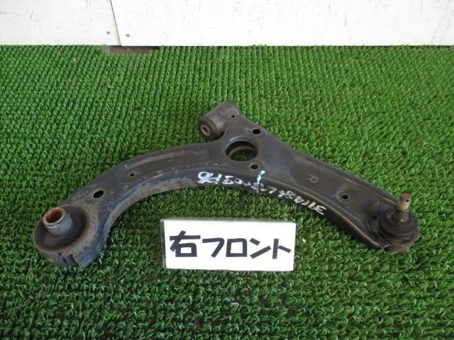DAIHATSU Mira e-s 2013 braccio di controllo inferiore anteriore destro 48068B2160 [PA01970649]