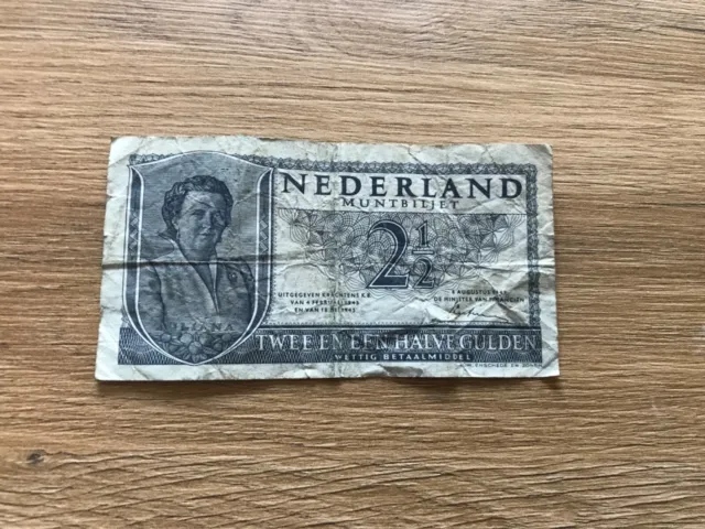 NETHERLANDS 2.5 GULDEN Banknote 1945