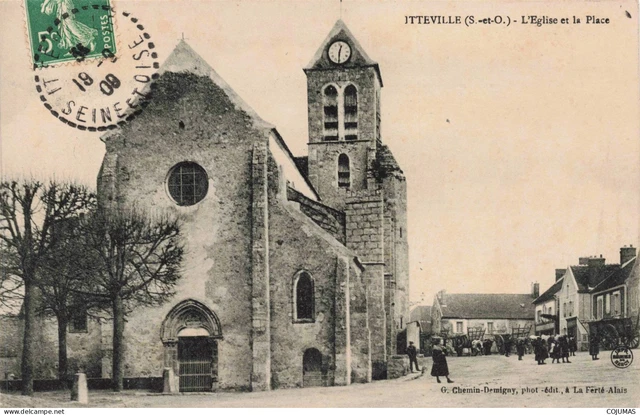 91 - ITTEVILLE - S13254 - L'Eglise et la Place - L1