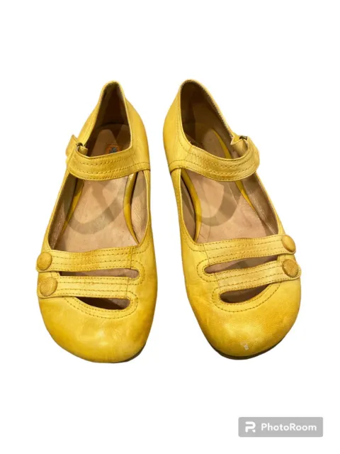 Miz Mooz Yellow Leather Mary Jane Ballet Flat Shoes Woman’s Size 7.5