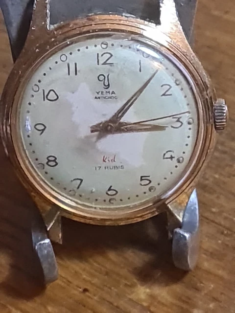 CERNOS DATE ANTICHOC Montre Bracelet Ancienne Vintage Ne Fonctionne Pas HS P1390 EUR 40,00 - FR