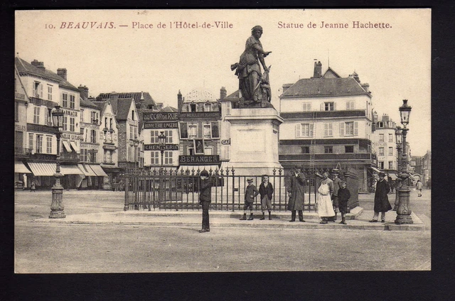 BEAUVAIS oise CPA 60 la place de l'hotel de ville