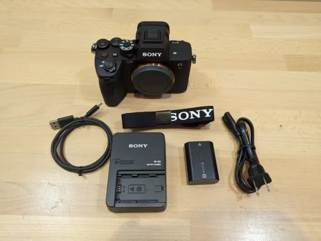 Sony Alpha A7R V Full-frame Mirrorless Camera (body only) Low Shutter Count