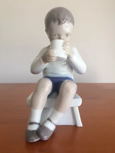 Bing & Grondahl figurine - Victor the boy with a mug .Denmark