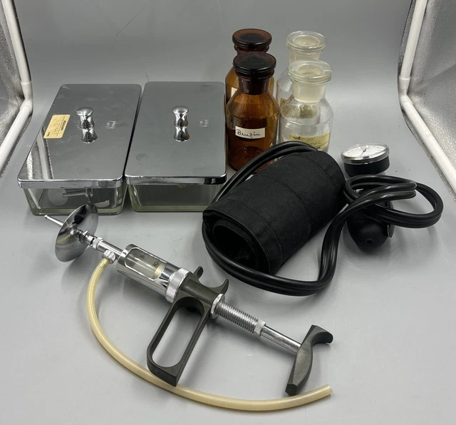 Supporto Regolabile Per Ciotole Cane - Altezza 8-14" Larghezza 6-11" Con Vassoio Artigli