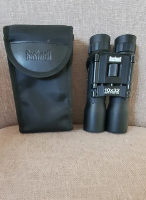 Bushnell Powerview 10 X 32 Compact Binoculars 262ft At 1000 yds With Case