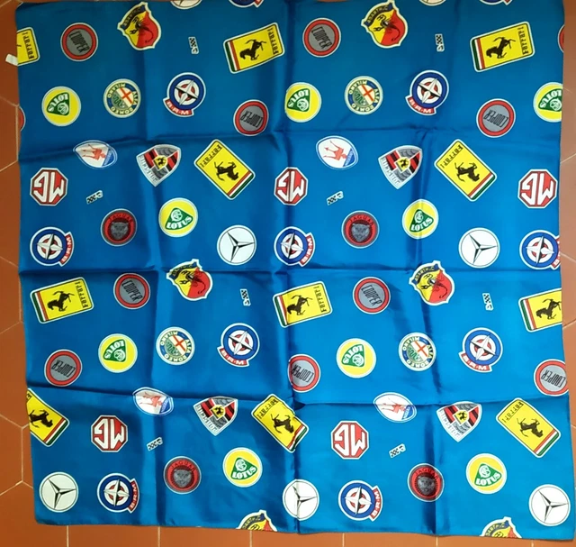 Foulard Carré Soie Vintage - Tenue Régionale Française Rétro - Occasion