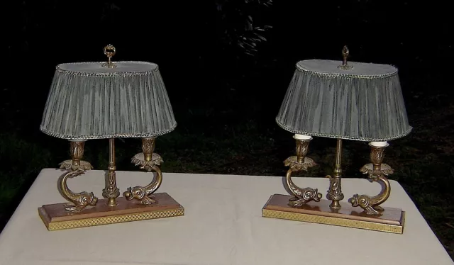 Jolie Ancienne Paire De Lampes Aux Dauphins En Bronze 2 Bras De Lumière Bel État