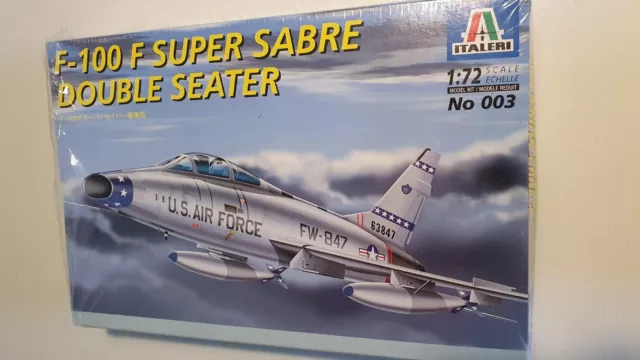 F-100 F Super Sabre Doppelsitzer in 1/72 von ITALERI,Staurohr fehlt ! Text lesen