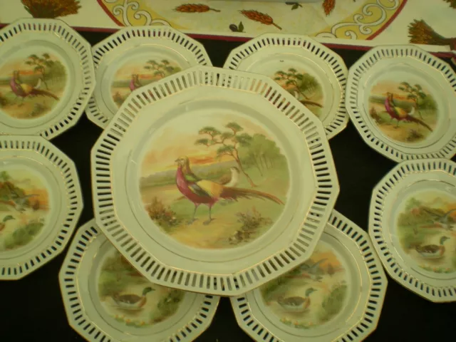 Tres Beau Service En Porcelaine De Baviere 12 Assiettes A Dessert Ajourees +Plat 2