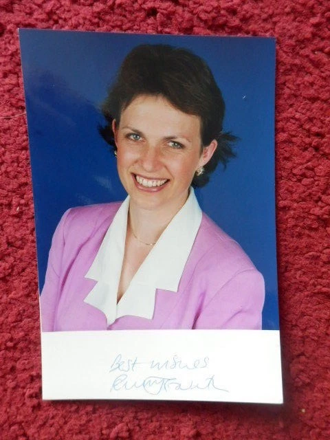 Penny Tranter - Tv Presenter - Autographed Photo