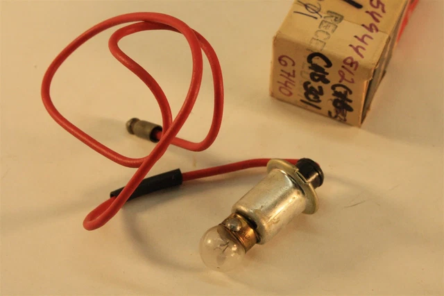 LUCAS 54944812 Instrument & Dash Bulb Holder single RED wire NOS