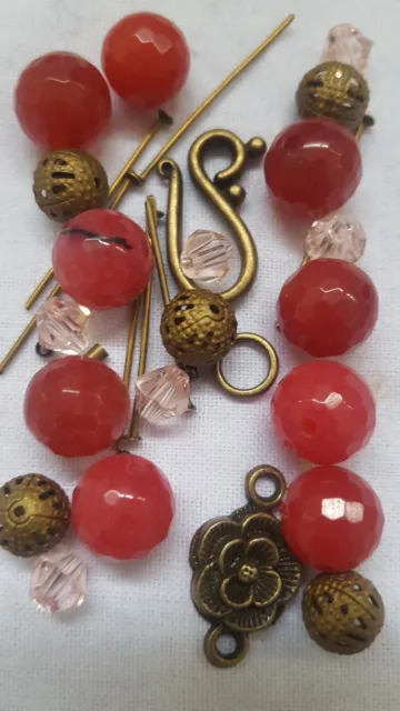 Kit bijoux bracelet à faire soi-même - kit pierres précieuses jade rouge avec découvertes bronze 3